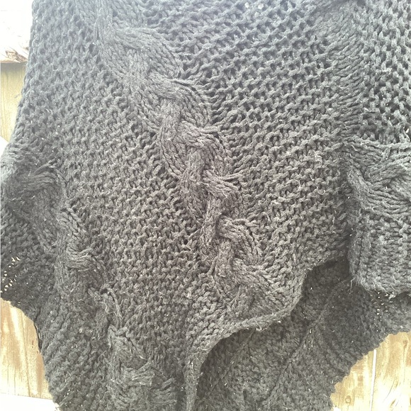 Rave cover up shawl/poncho one size fits all 2 pieces - Picture 3 of 13